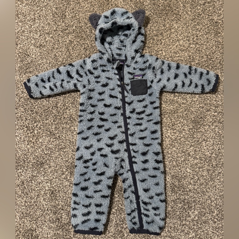 Patagonia Gray and Black Fleece Kids Jacket